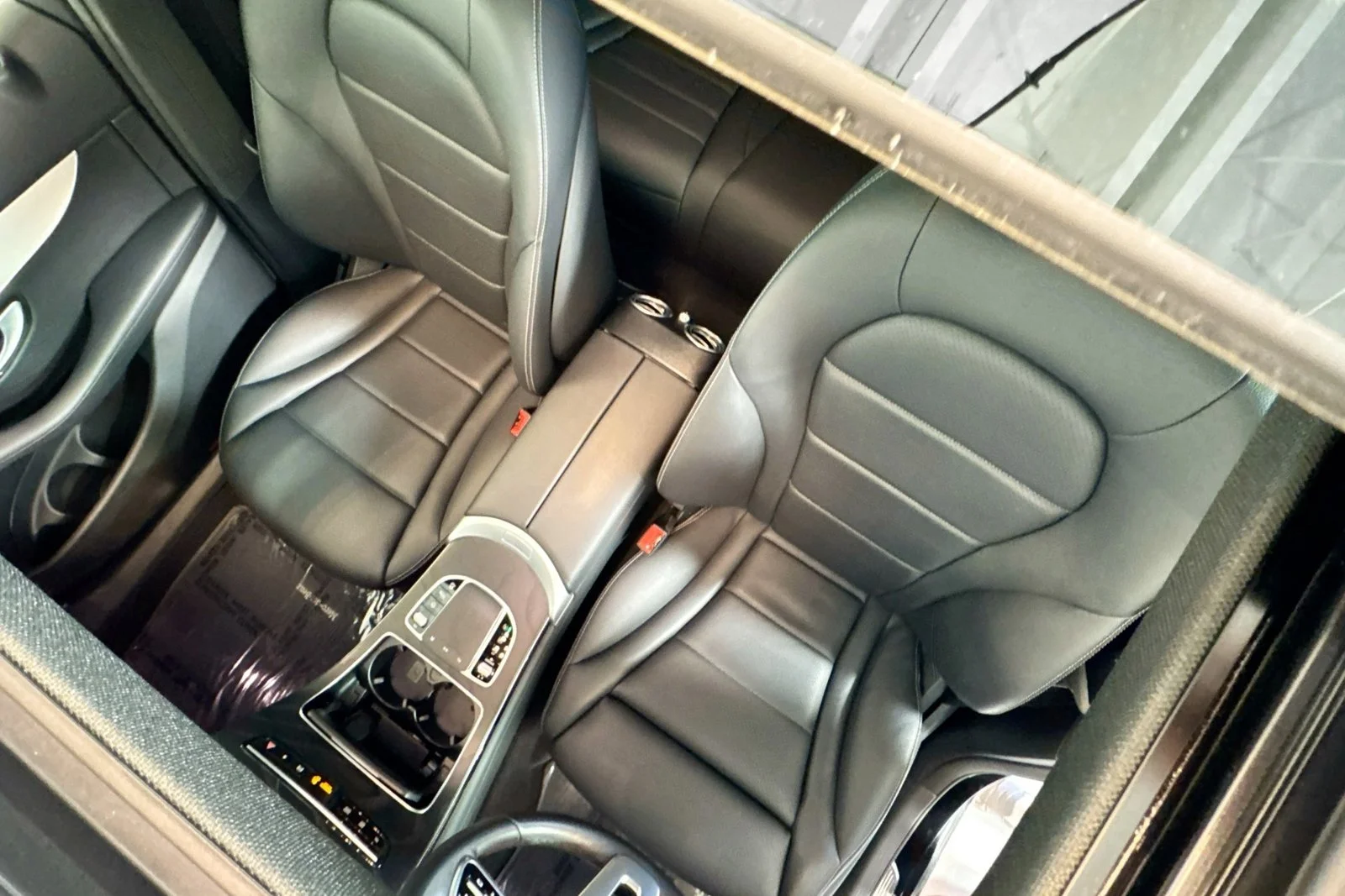 Used 2022 Black Mercedes-Benz GLC 300 image 20