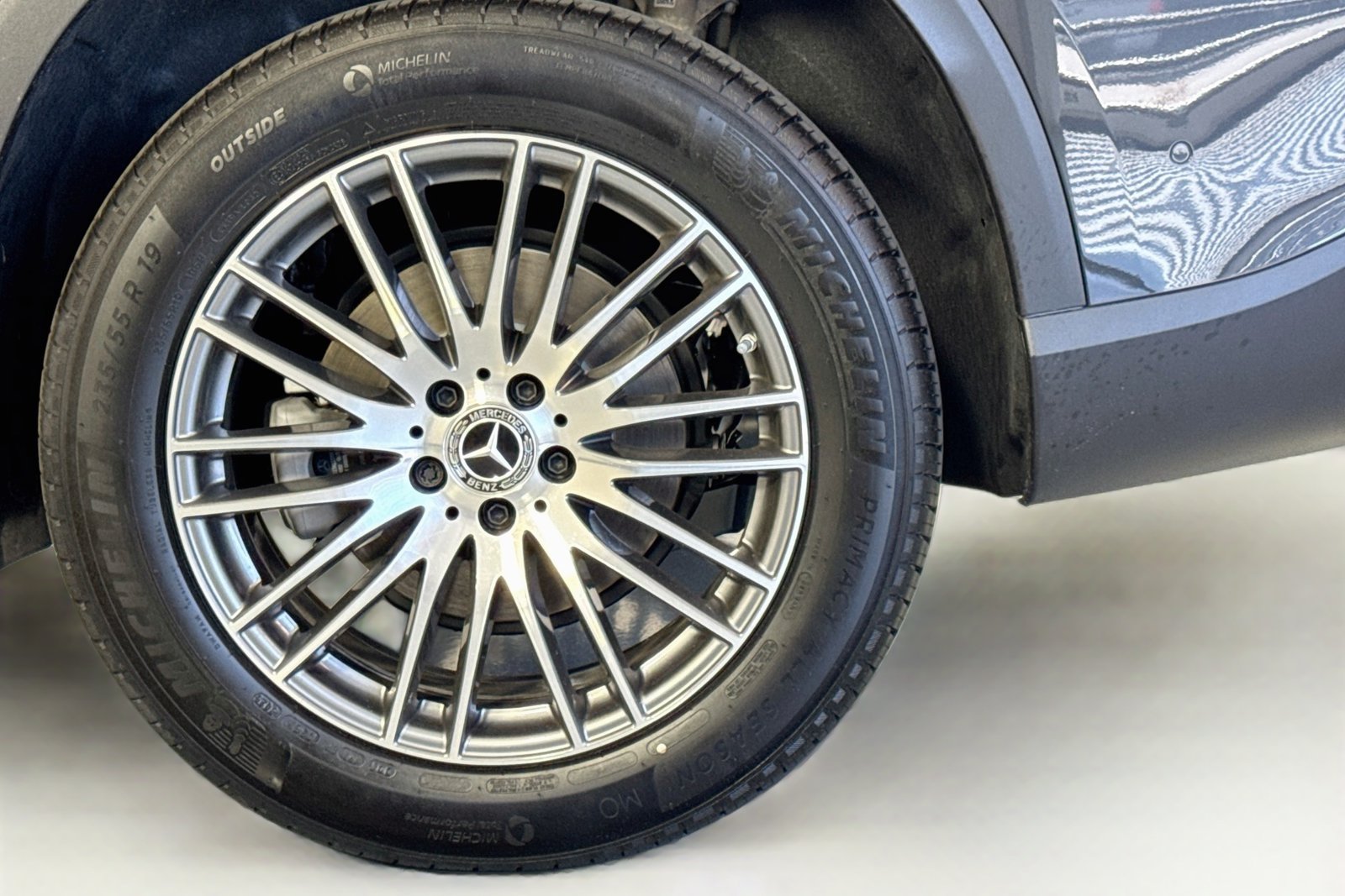 New 2026 Graphite Grey Metallic Mercedes-Benz GLC 300 image 29