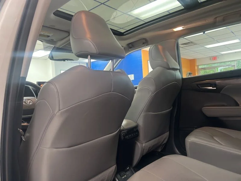 Used 2021 White Toyota Platinum image 18