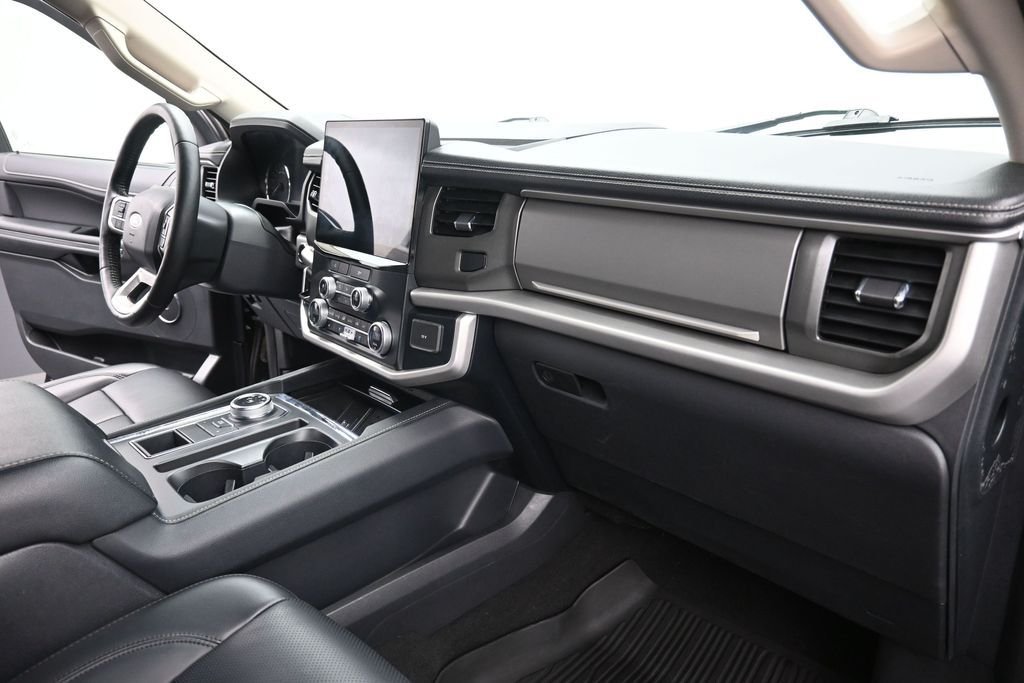 Used 2024 Gray Ford XLT image 24