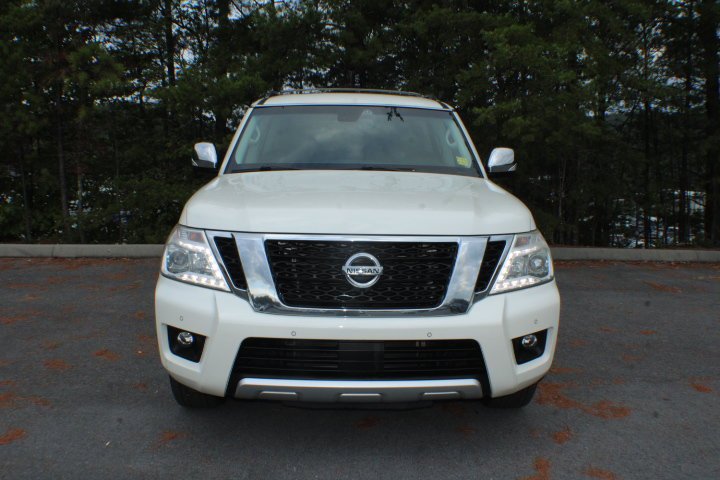 Used 2017 Pearl White Nissan Platinum image 23