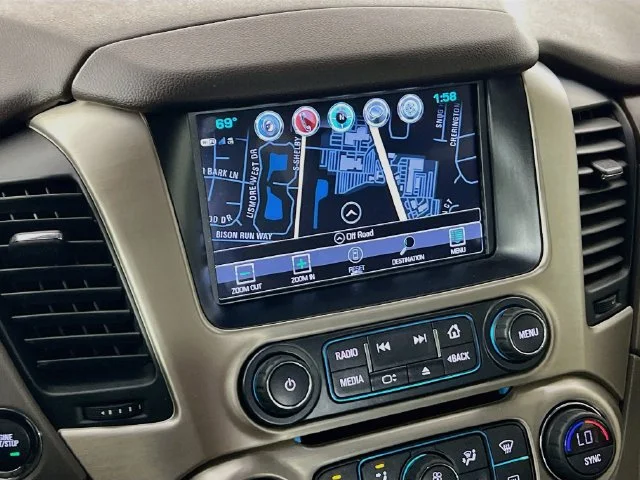 Used 2019 White GMC Denali image 18