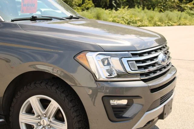 Used 2018 Gray Ford XLT image 10
