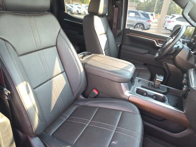 Used 2026 Black Chevrolet High Country image 12