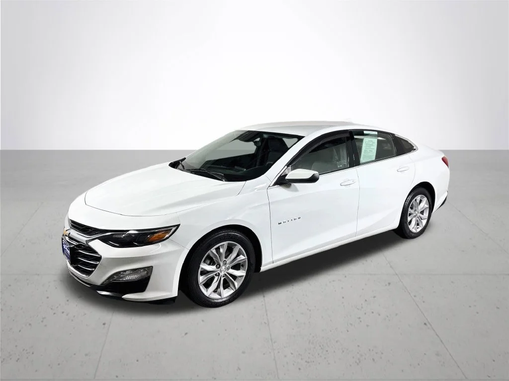 Used 2023 White Chevrolet LT image 2