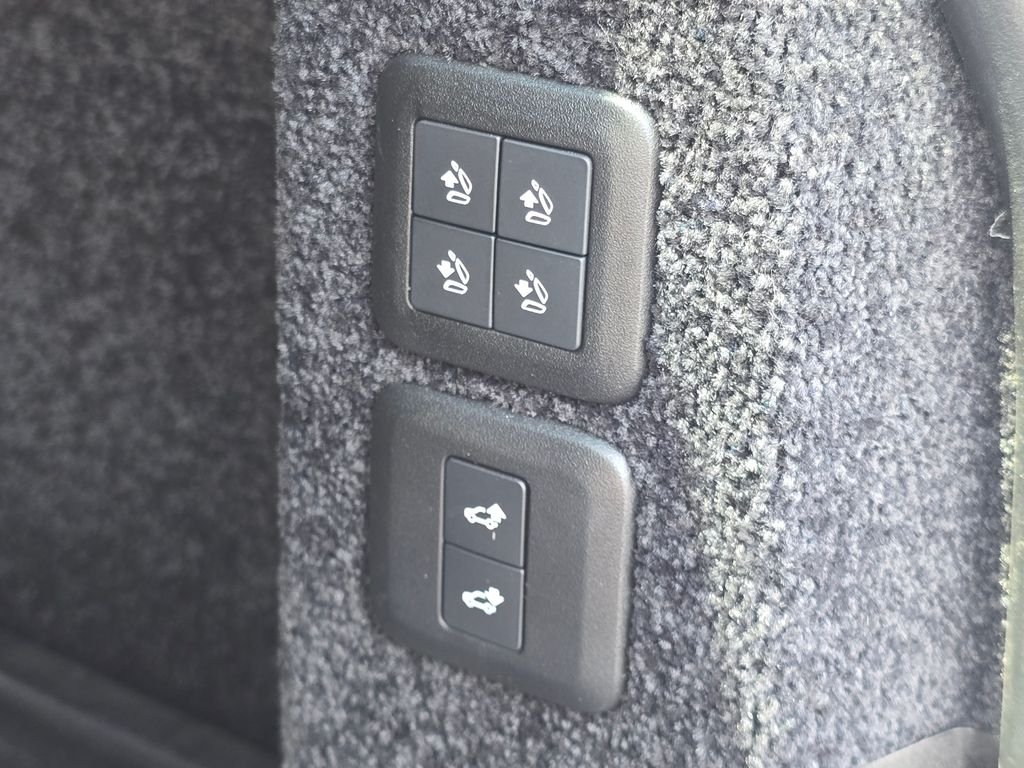 Used 2021 Black Land Rover Westminster image 20