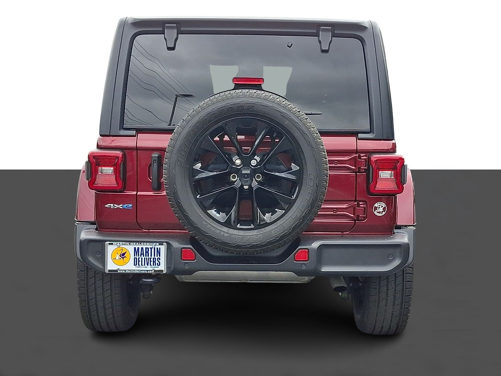 Used 2021 Snazzberry Pearlcoat Jeep Unlimited Sahara image 5