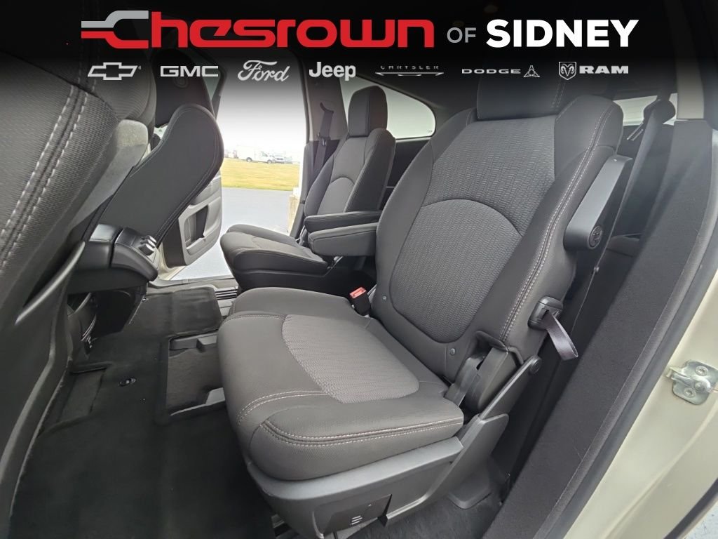 Used 2014 Gold Chevrolet LT image 22