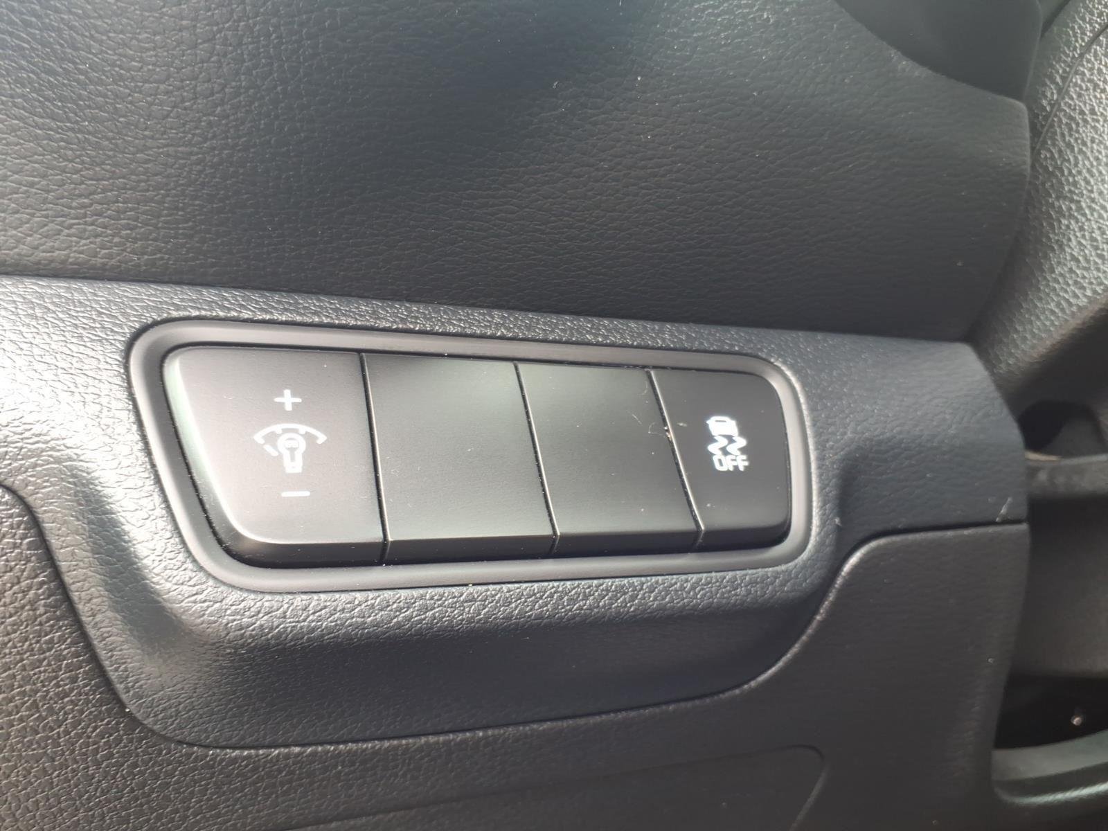 Used 2024 Gravity Gray Kia LXS image 8