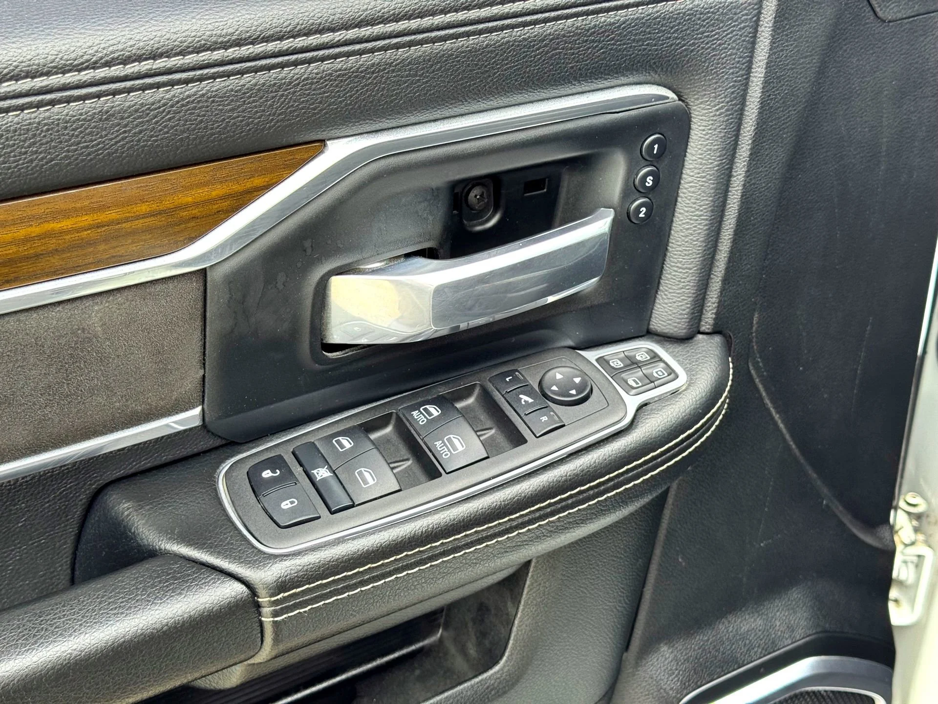 Used 2023 Bright White Clearcoat Ram Laramie image 15