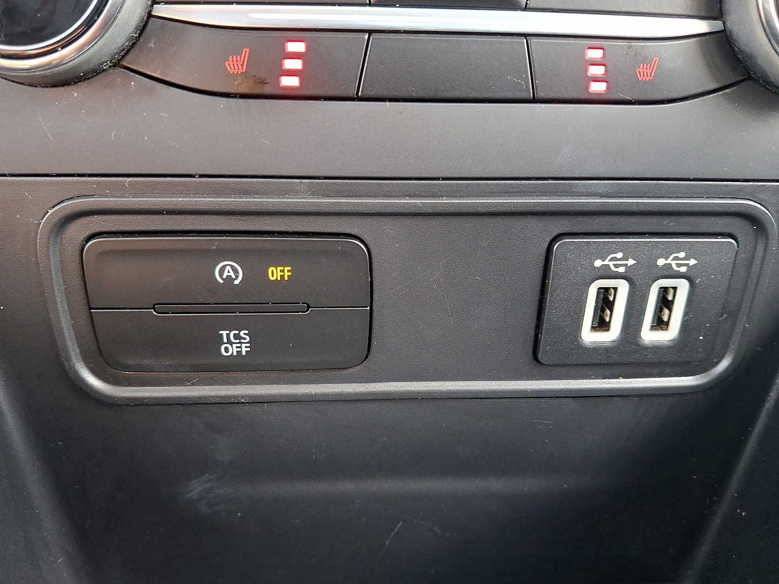 Used 2018 Smoke Ford Titanium image 25