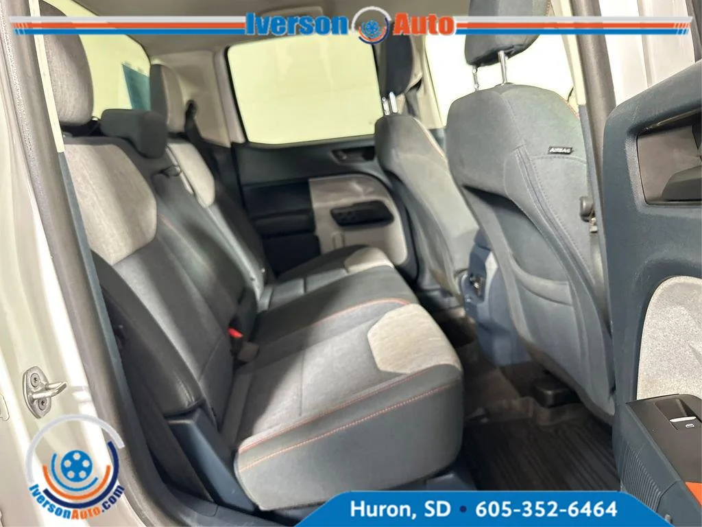 Used 2023 Oxford White Ford XLT image 31