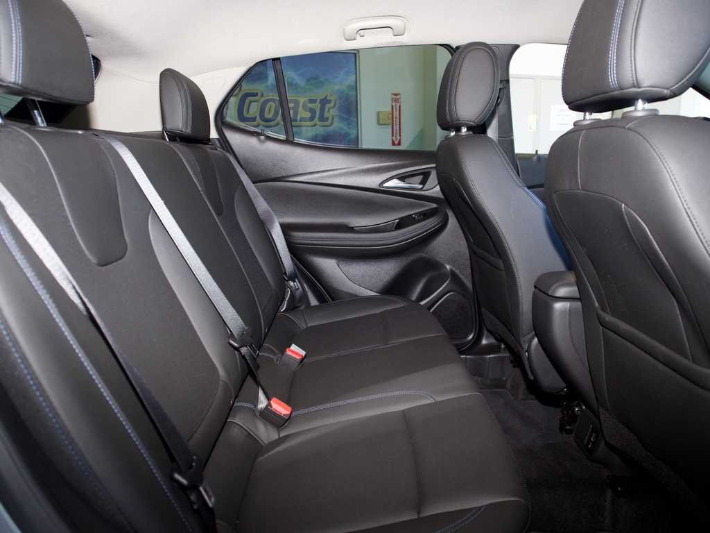 2025 Buick Encore GX Sport Touring - Photo 30