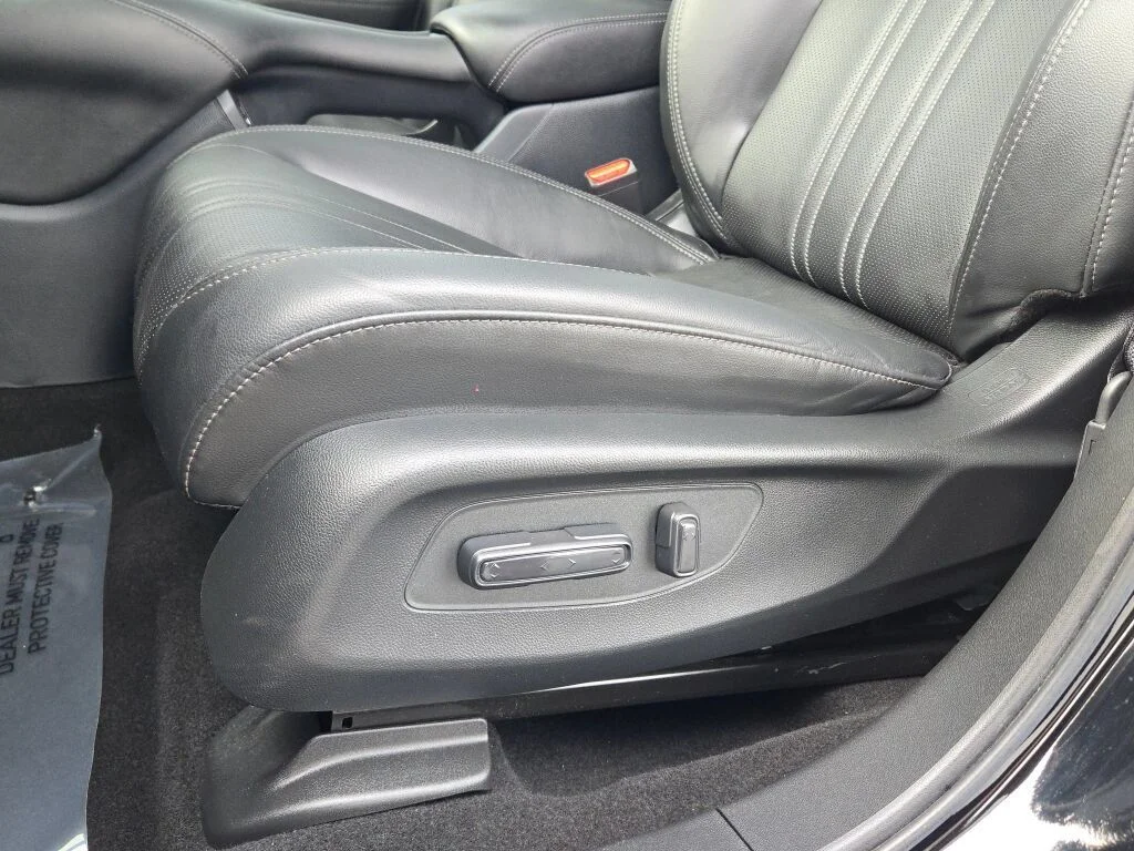 Used 2024  Honda EX-L image 23