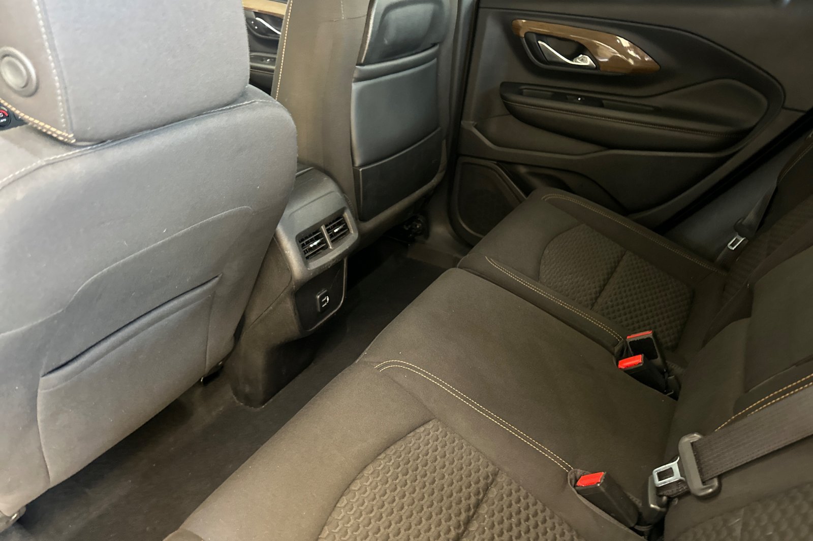 Used 2018 Blue GMC SLE image 13