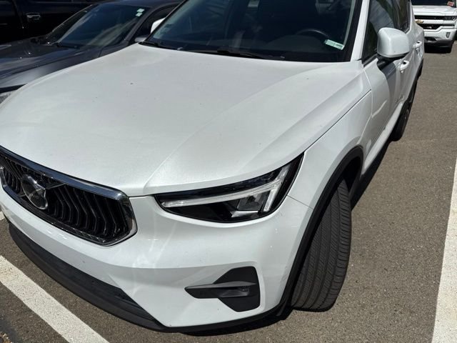 2023 Volvo XC40