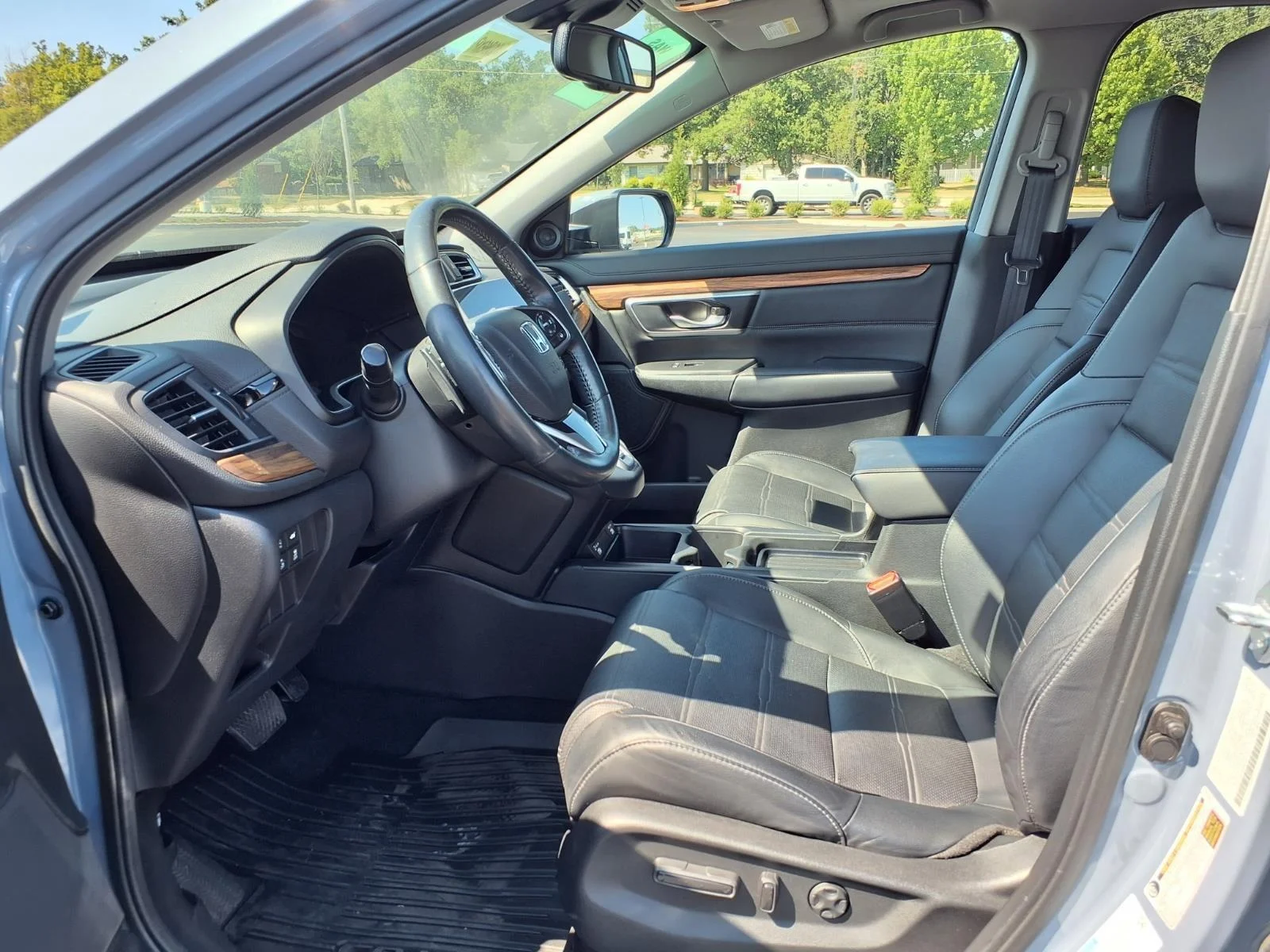 Used 2022 Sonic Gray Pearl Honda EX-L image 19