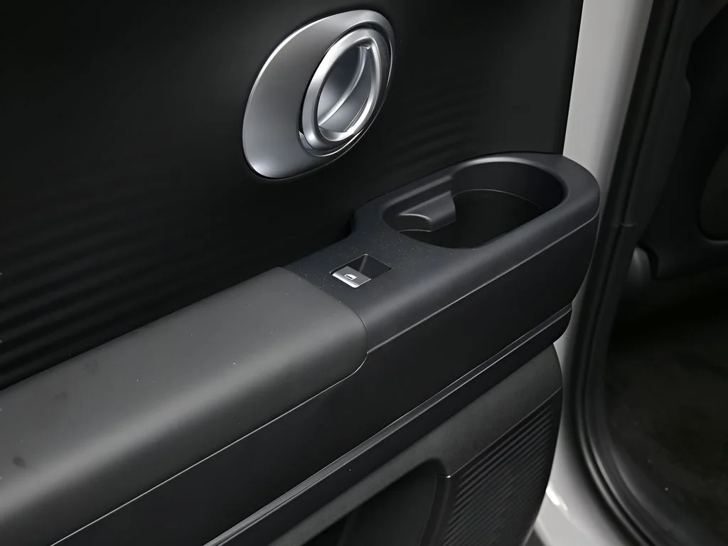 New 2026 Cyber Gray Hyundai SE image 25
