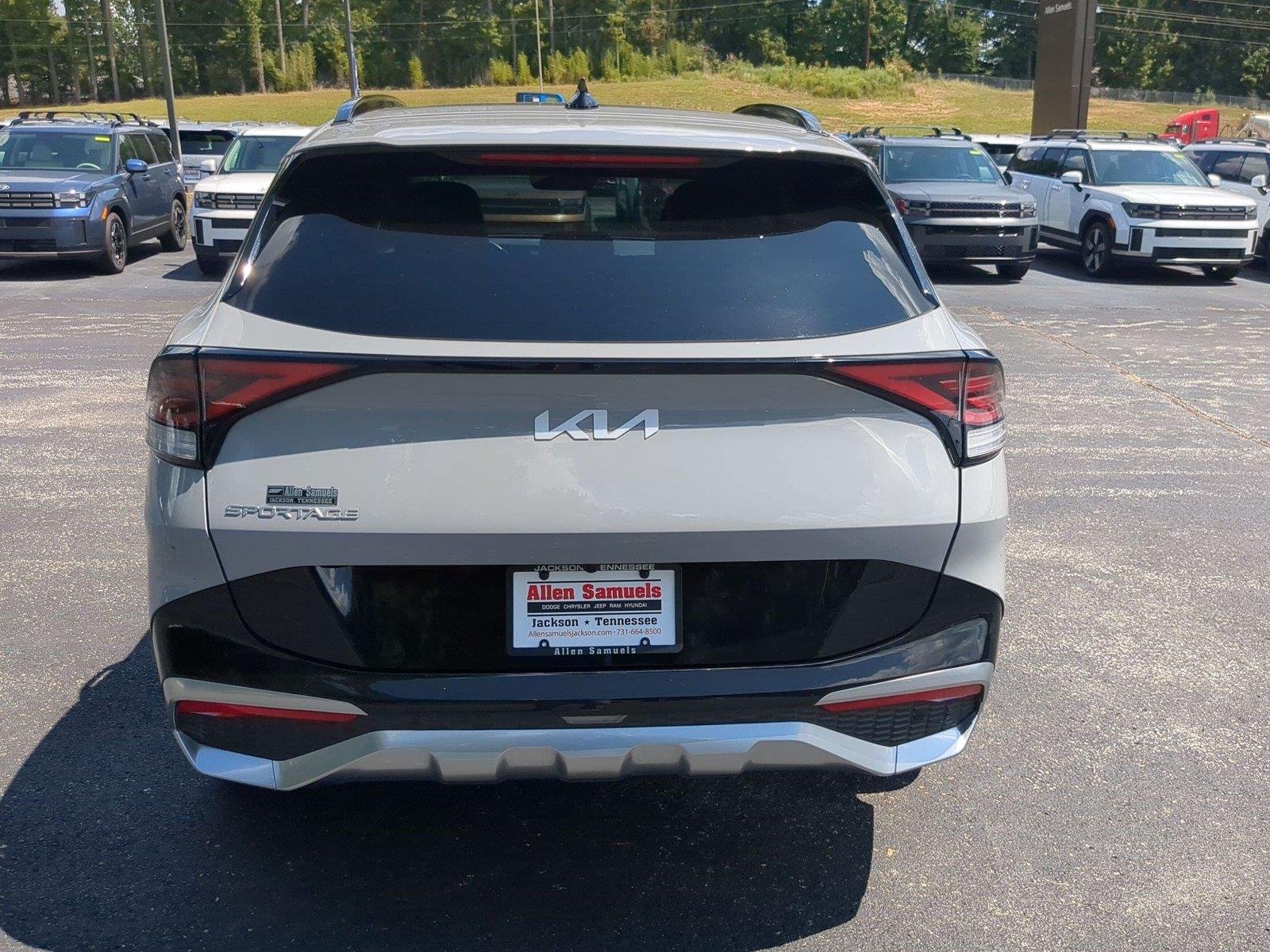 Used 2024 Wolf Gray Kia SX-Prestige image 8