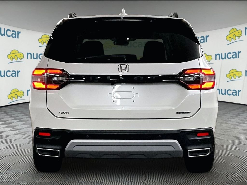 Used 2024 White Honda Touring image 5