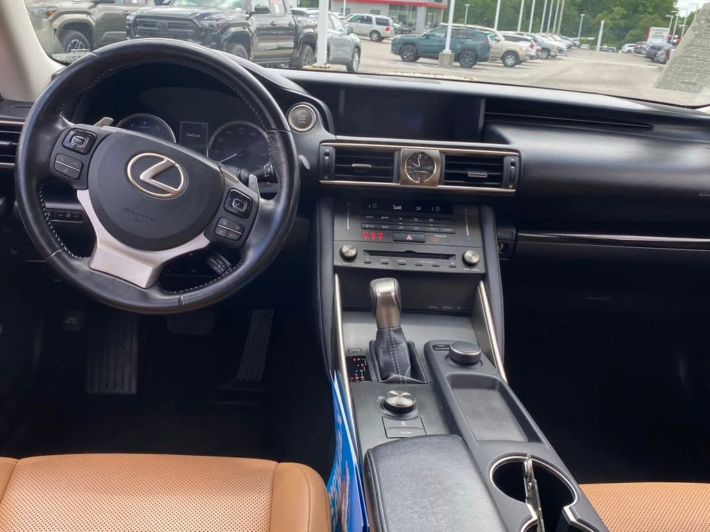 Used 2019 Red Lexus 300 image 9