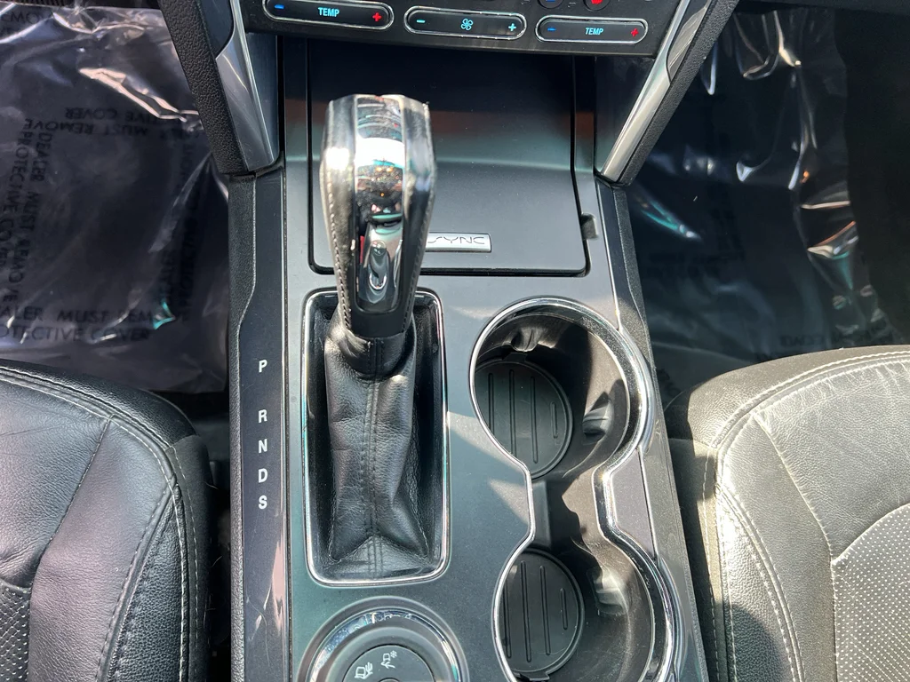Used 2016 Magnetic Metallic Ford Limited image 21