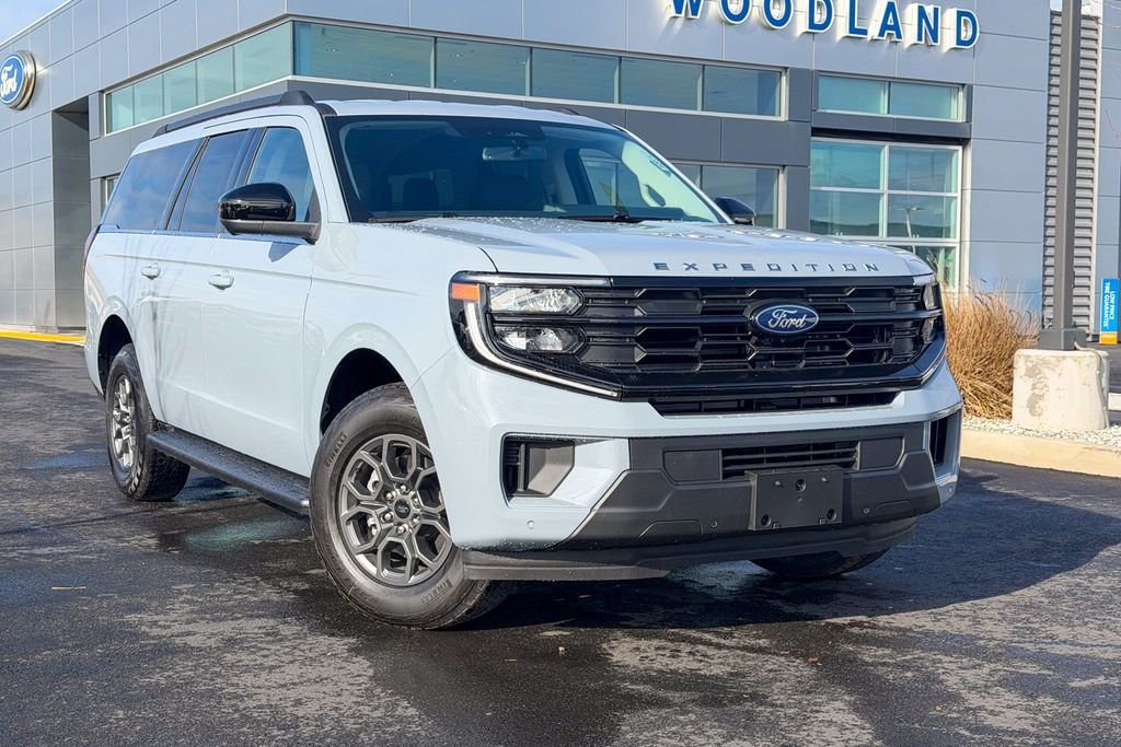 2025 Ford Expedition Active MAX 4x4's photo