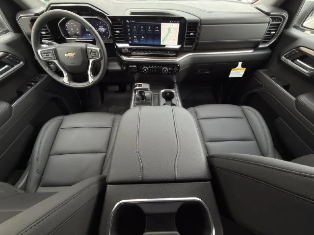 2026 Chevrolet Silverado 1500 LT - Photo 10