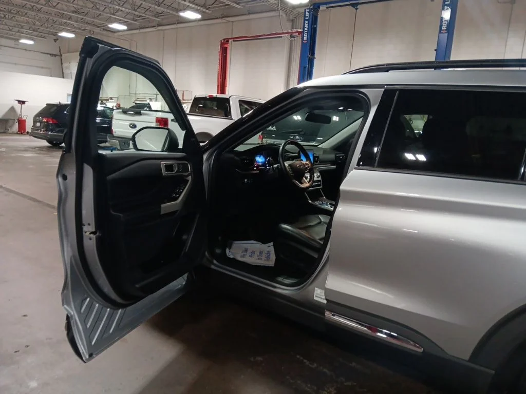 Used 2020 Iconic Silver Metallic Ford XLT image 13