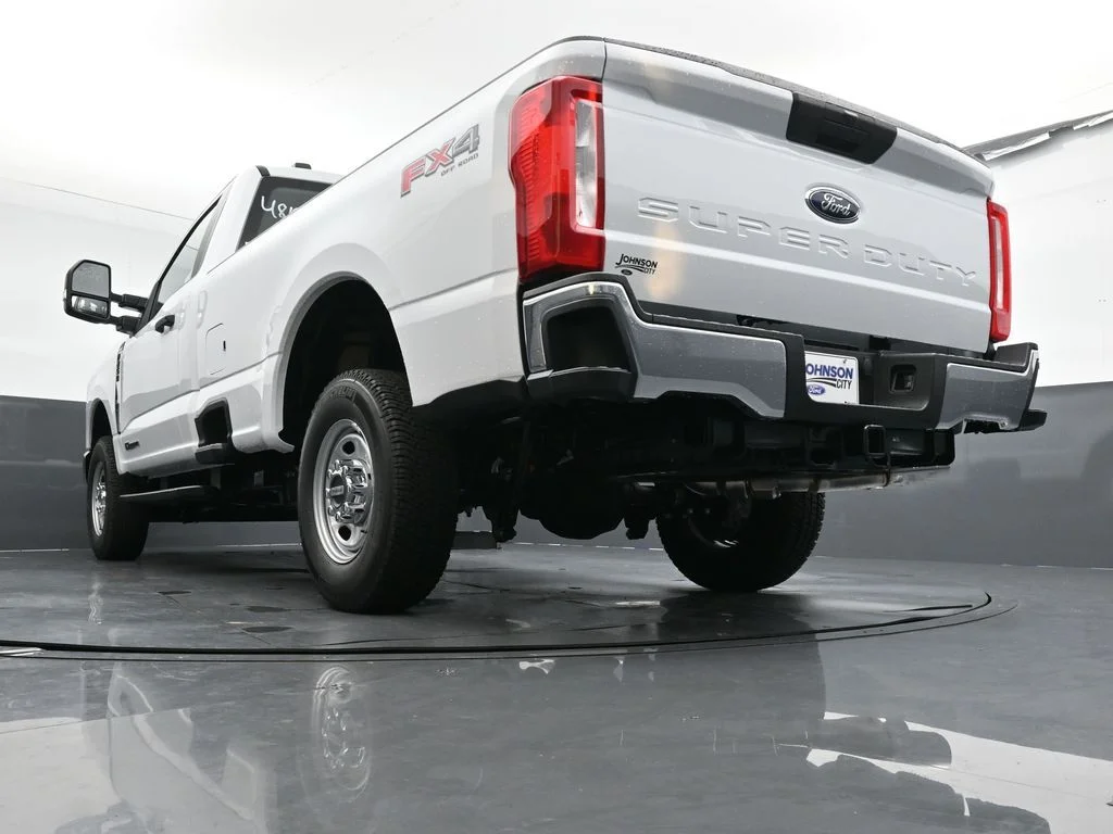 New 2026 Oxford White Ford F-250® XL image 33