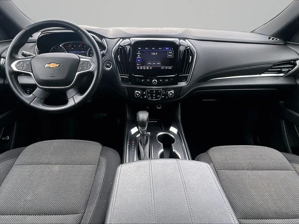 Used 2023 Gray Chevrolet LT image 17