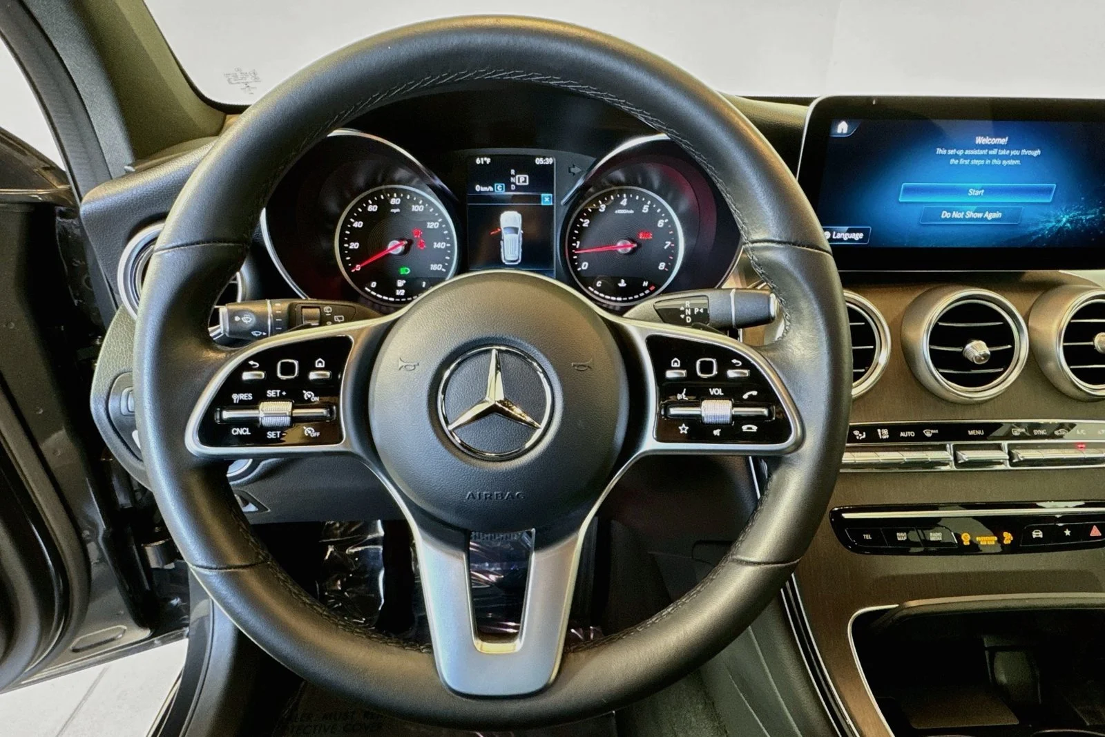 Used 2022 Graphite Grey Metallic Mercedes-Benz GLC 300 image 11