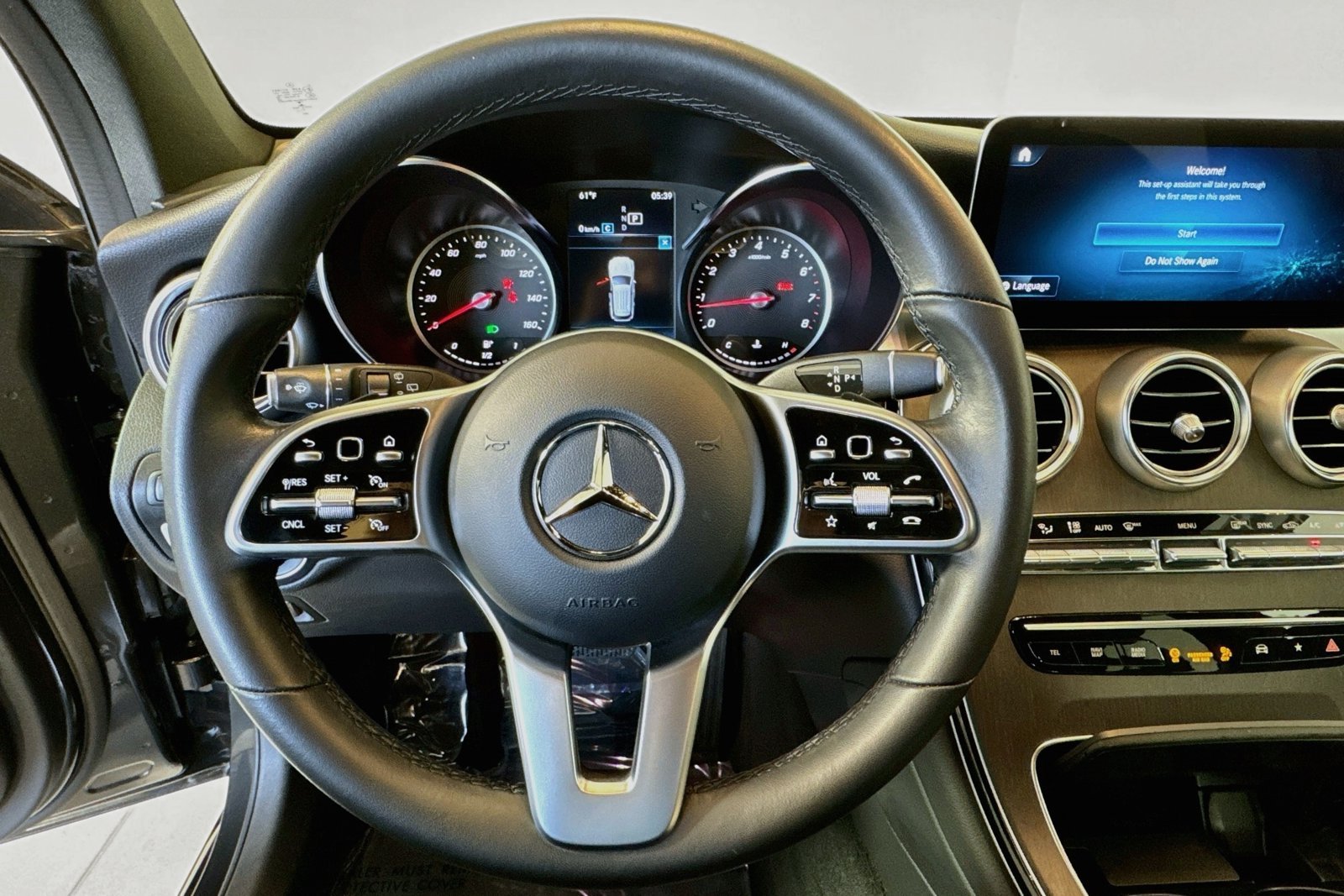 Certified Used 2022 Graphite Grey Metallic Mercedes-Benz GLC 300 image 11