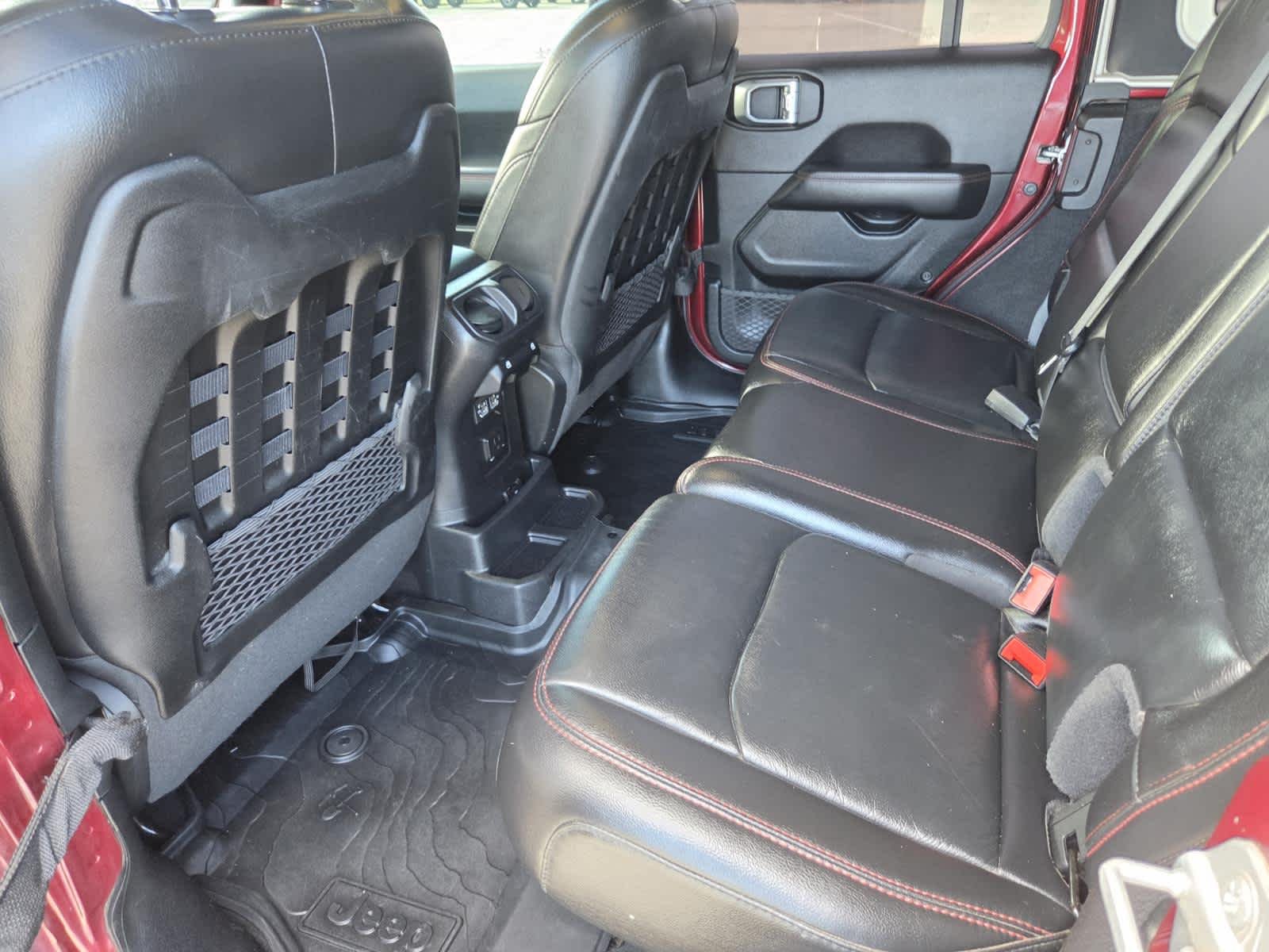 Used 2021 Snazzberry Pearlcoat Jeep Unlimited Rubicon image 12