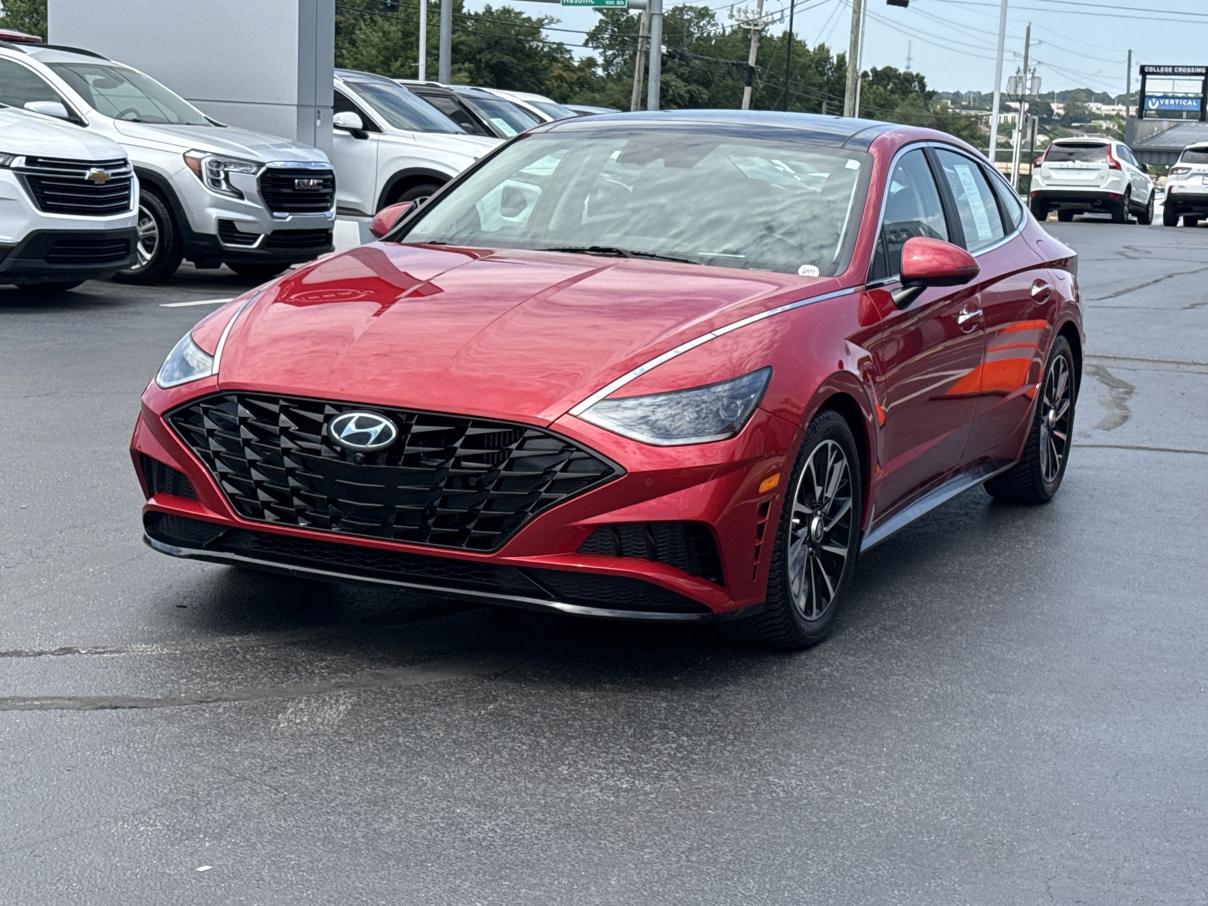 Used 2021 Calypso Red Hyundai Limited image 12