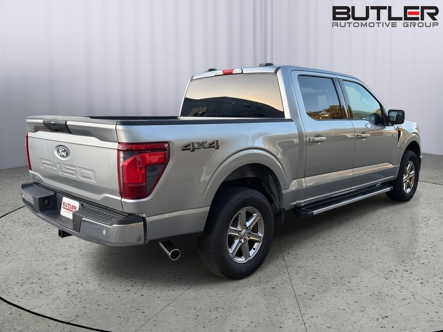 Used 2025 Iconic Silver Ford XLT image 6