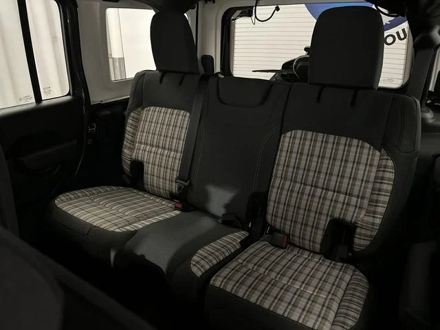 New 2026 Granite Crystal Metallic Clear-Coat Exterior Paint Jeep 85th Anniversary Edition image 25