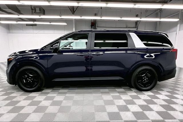 2025 Kia Carnival LXS - Photo 14