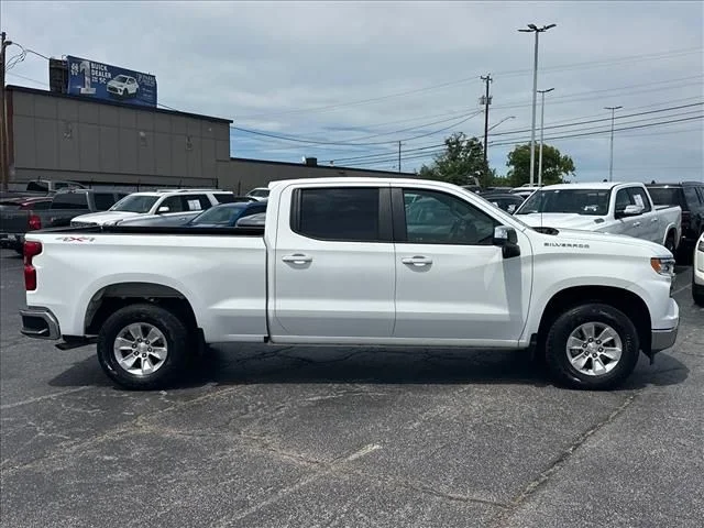 Used 2023 White Chevrolet LT image 12