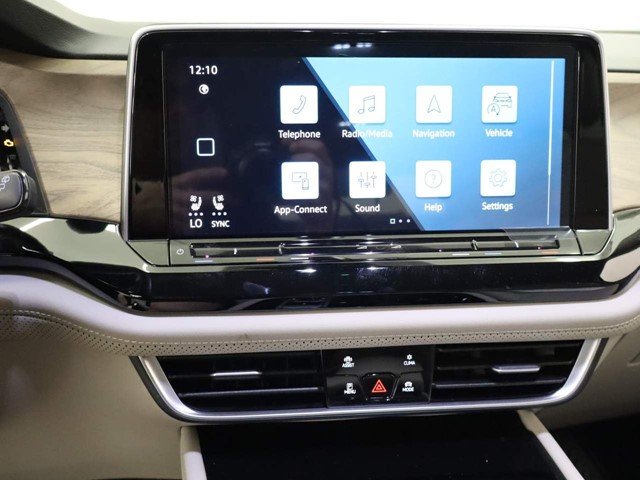 New 2026 Deep Black Pearl Volkswagen 2.0T SE W/TECHNOLOGY image 9