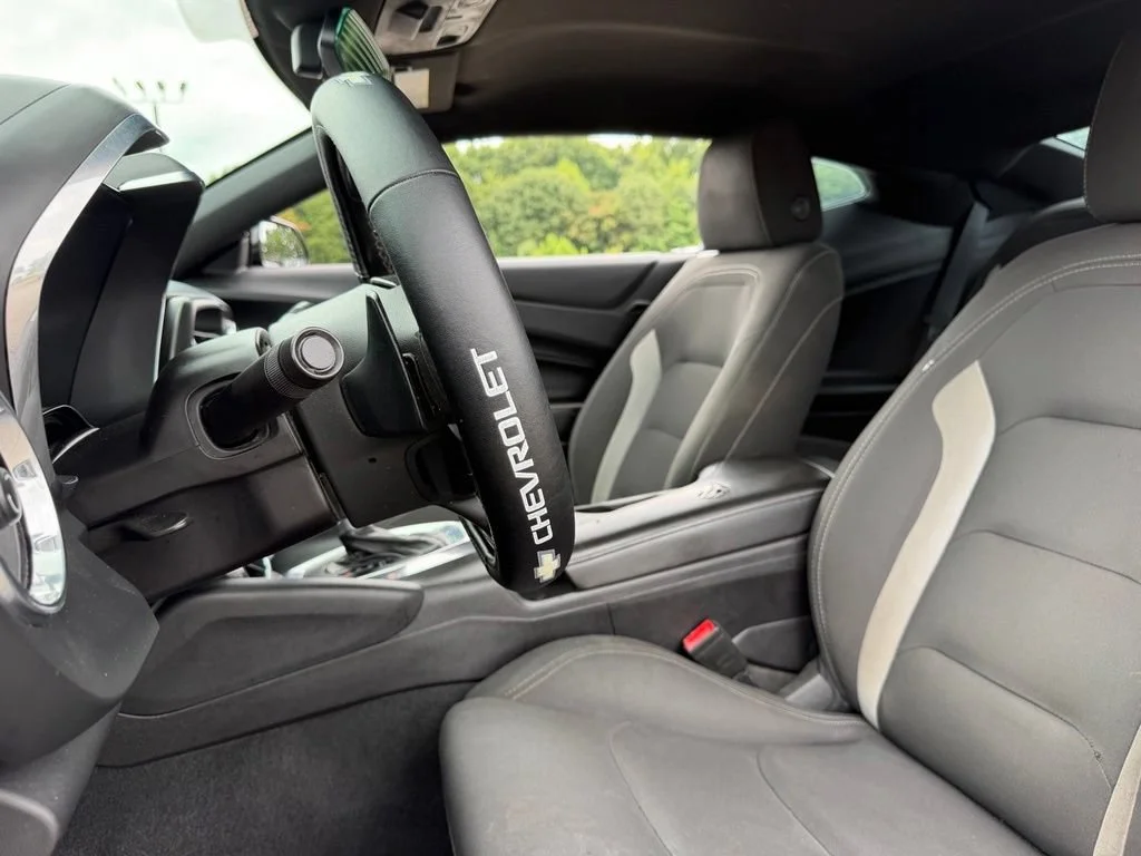 Used 2018 BLACK Chevrolet 1SS image 15