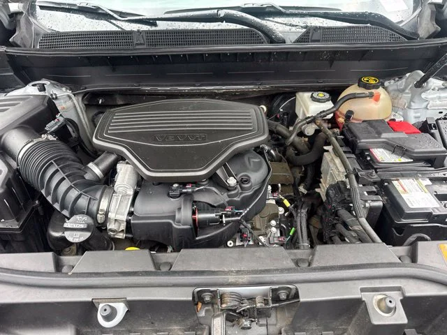 Used 2020 Silver GMC AT4 image 19
