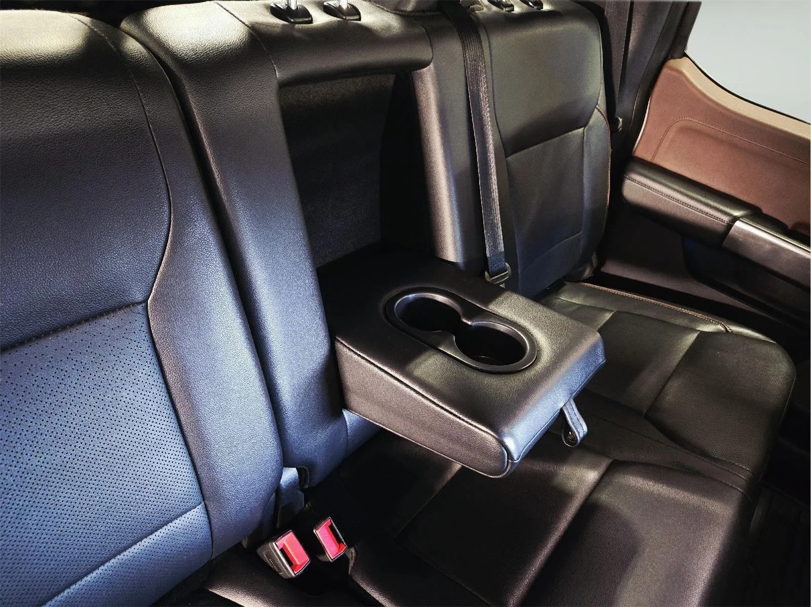 Used 2023 Carbonized Gray Ford LARIAT image 52