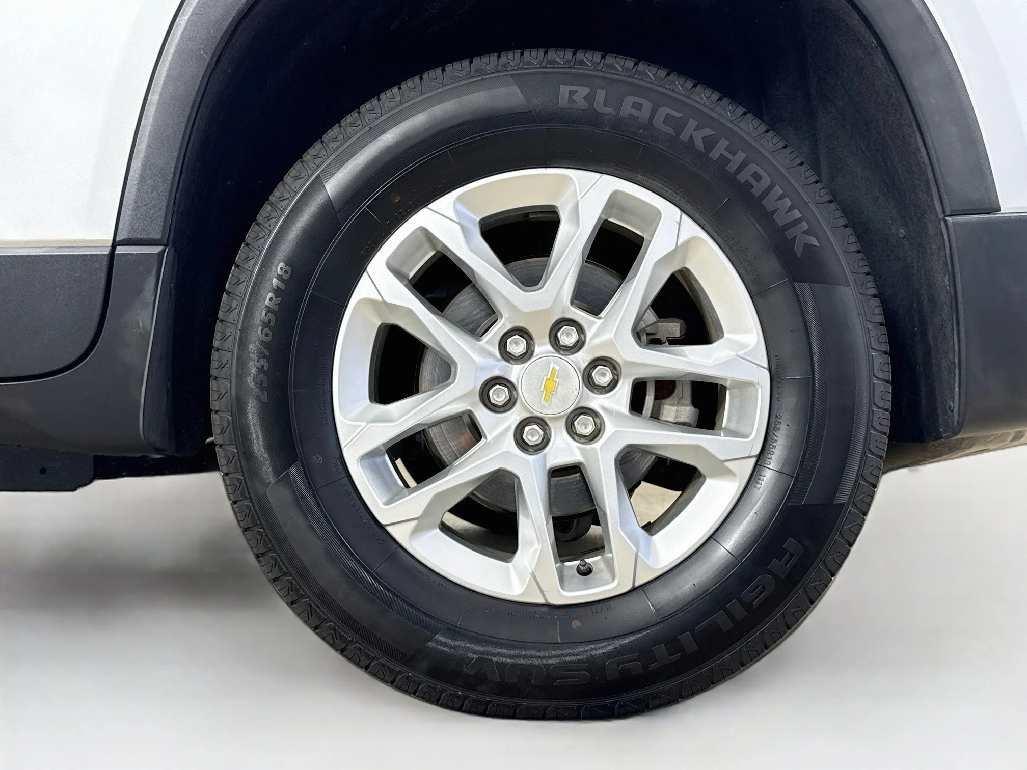 Used 2019 SILVER ICE METALLIC Chevrolet LS image 33