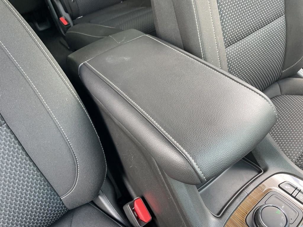 Used 2023 Black GMC SLE image 43