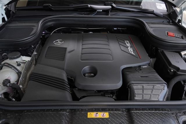 New 2026 MANUFAKTUR Moonlight White Metallic Mercedes-Benz AMG® GLE 53 4MATIC+ Coupe image 40
