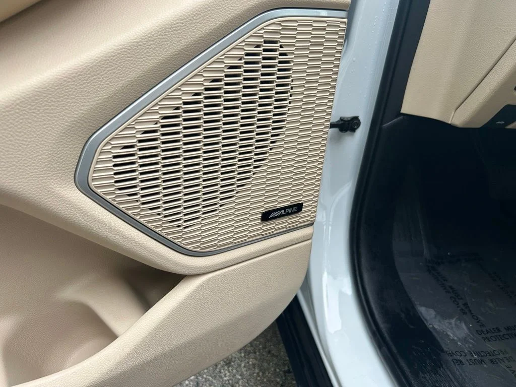 Certified Used 2022 White Jeep Limited image 17
