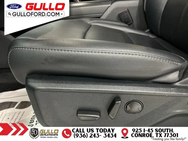Used 2025 Black Metallic Ford Lariat image 21