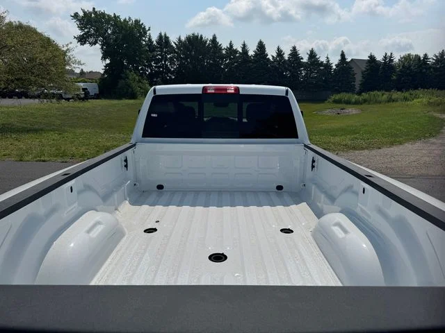New 2026 Bright White Clear-Coat Exterior Paint RAM TRADESMAN image 18