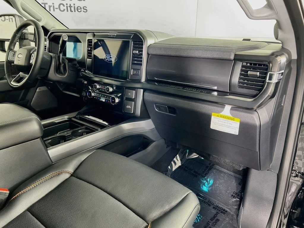 New 2027 Agate Black Metallic Ford Lariat image 29